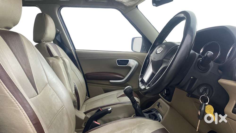 Mahindra Tuv 300 Mhawk100 T8, 2015, Diesel