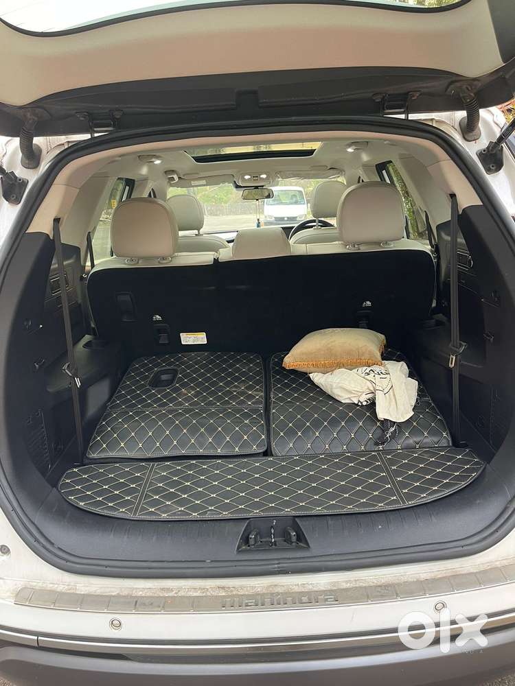 Mahindra Xuv700 2.2 Ax 7 Diesel At Luxury Pack Str Awd, 2023, Diesel