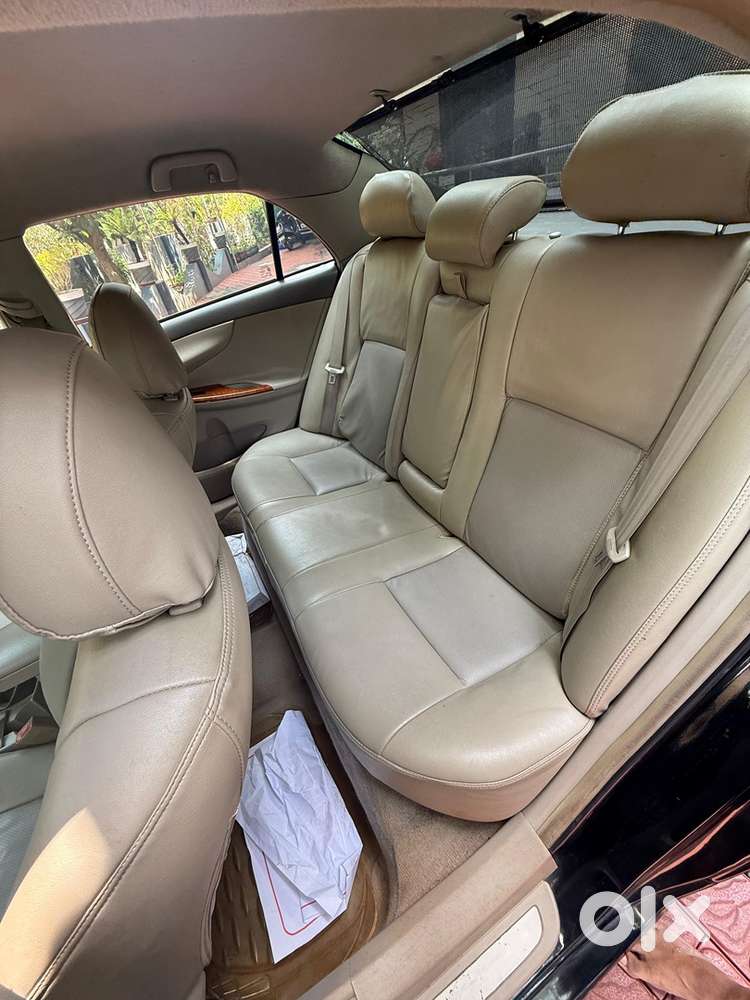 Toyota Corolla Altis 2010 Model