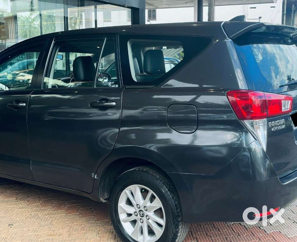 Toyota Innova Crysta 2.8 Gx At 7 Str, 2016, Diesel