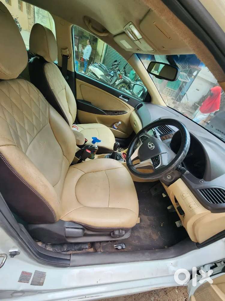 Hyundai Verna 2011