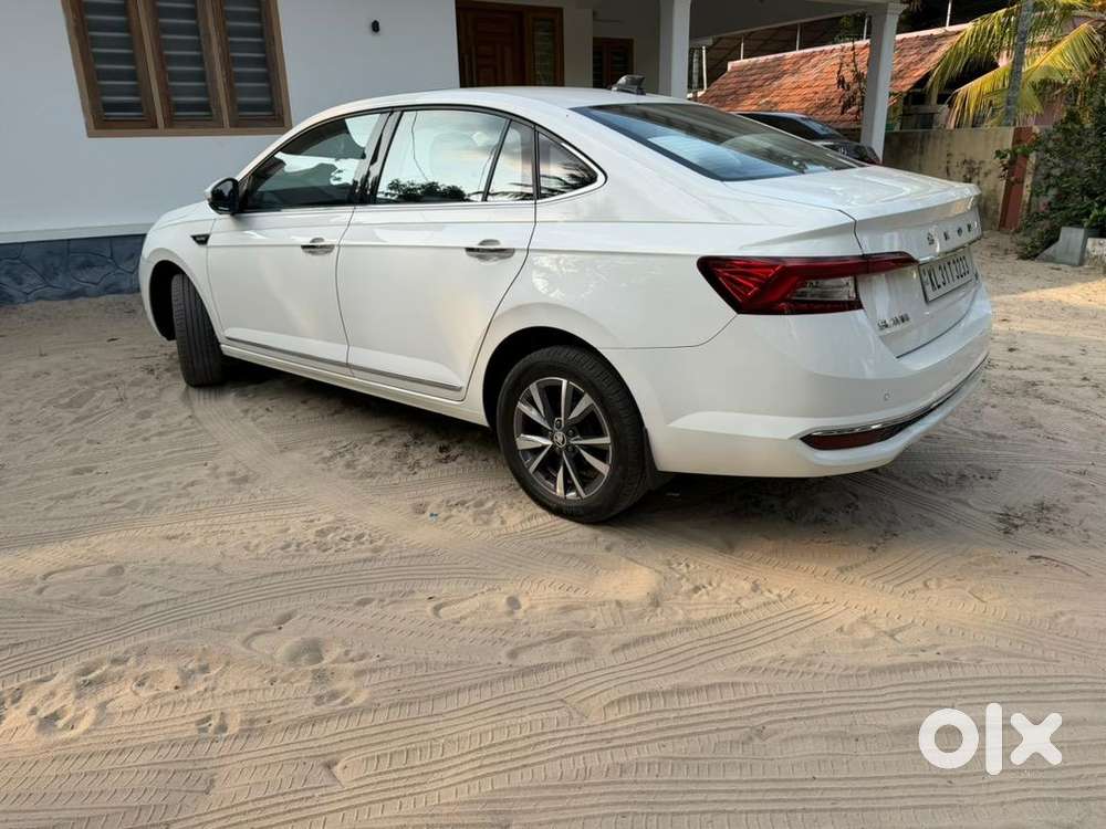 Skoda Slavia Facelift 2023 Petrol Well Maintained