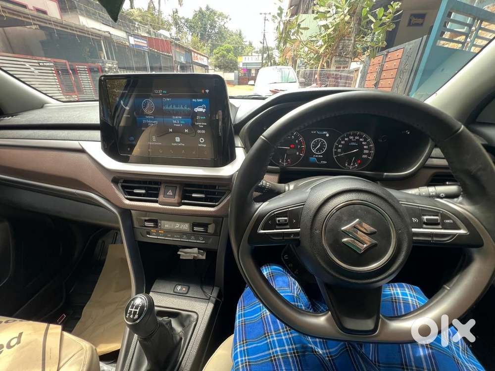 Maruti Suzuki Brezza 1.5 Zxi Plus Smart Hybrid, 2023, Petrol