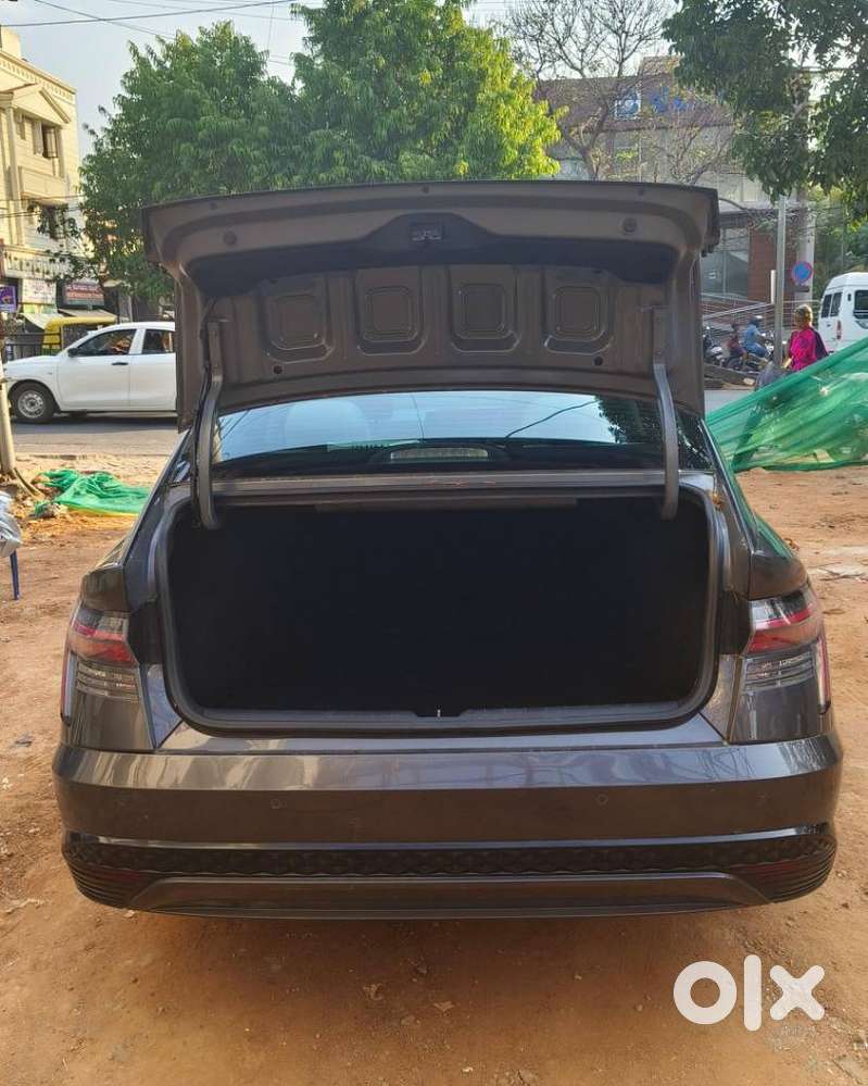 Hyundai Verna 1.5 Sx Petrol Mt, 2023, Petrol