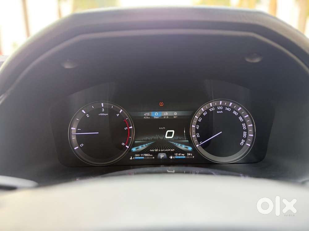 Mahindra Alturas G4 Bs6 2020 Model 4x4 Automatic