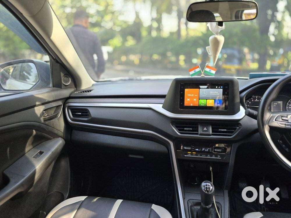 Maruti Suzuki Brezza 1.5 Vxi Cng, 2023, Cng & Hybrids