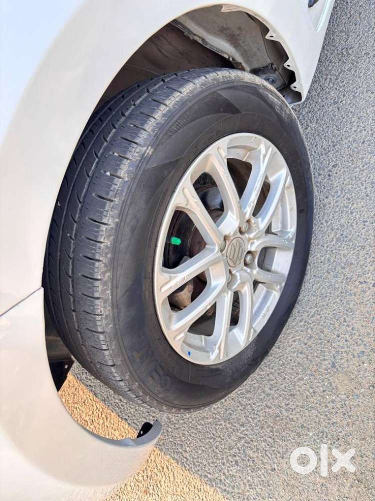Maruti Suzuki Swift Vvt Zxi, 2019, Petrol