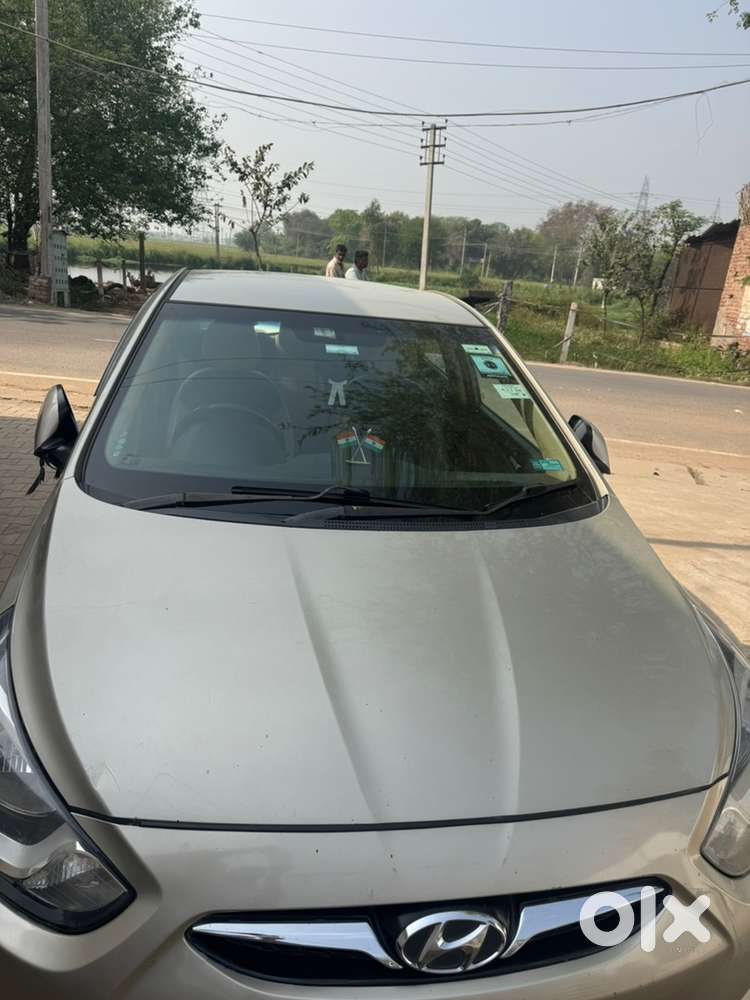 Hyundai Fluidic Verna 2012 Diesel 195000 Km Driven