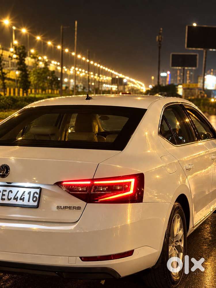 Skoda Superb L&k 2.0 Tdi At, 2019, Diesel