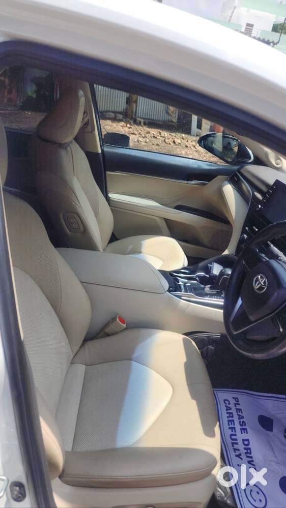 Toyota Camry Hybrid