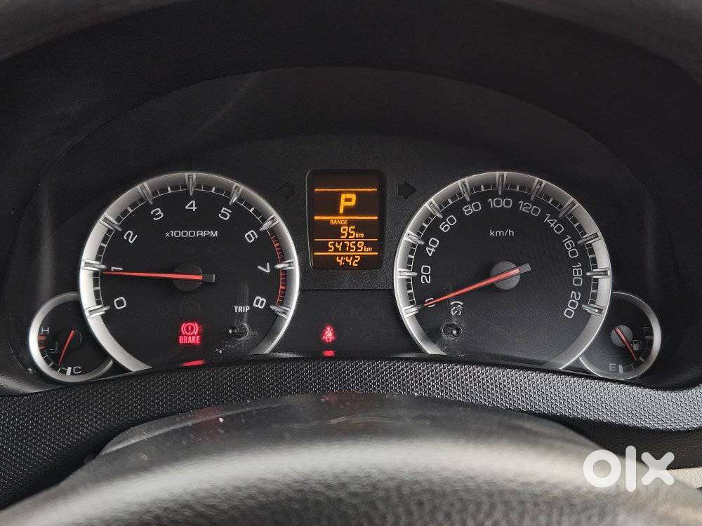 Maruti Suzuki Swift Dzire Amt Vxi, 2016, Petrol