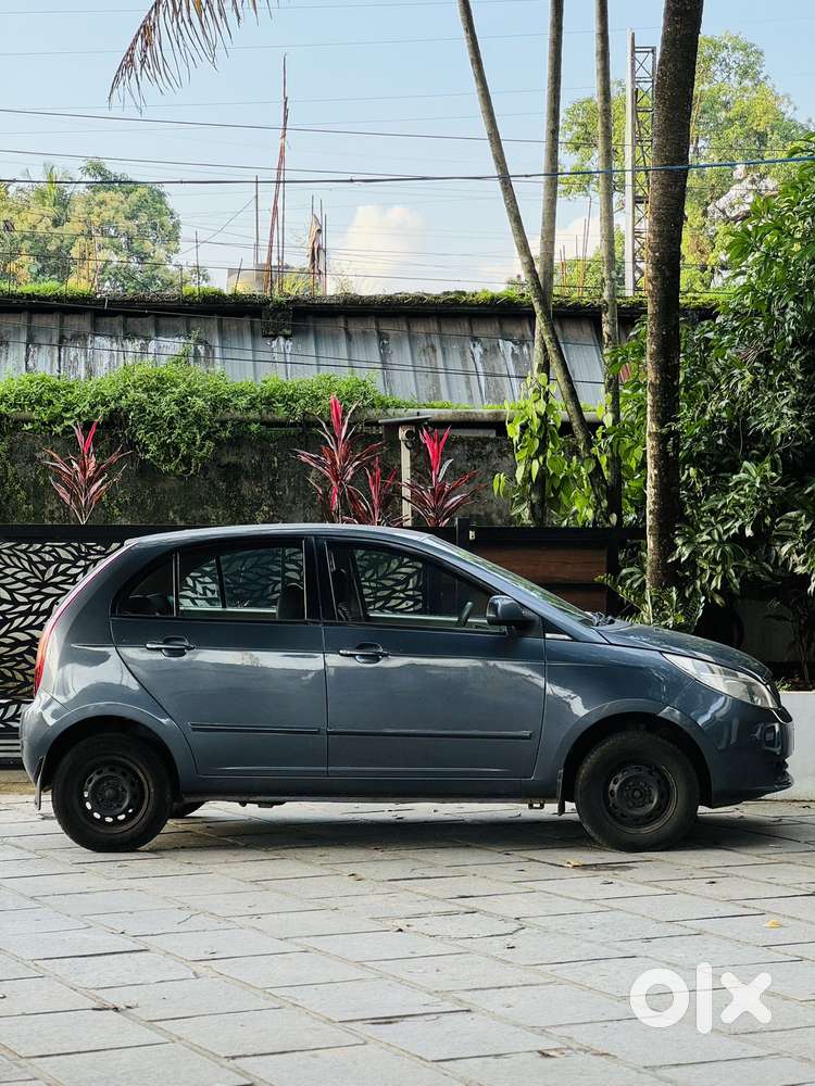 Tata Indica Vista Aura 1.2 Safire (abs), 2010, Petrol