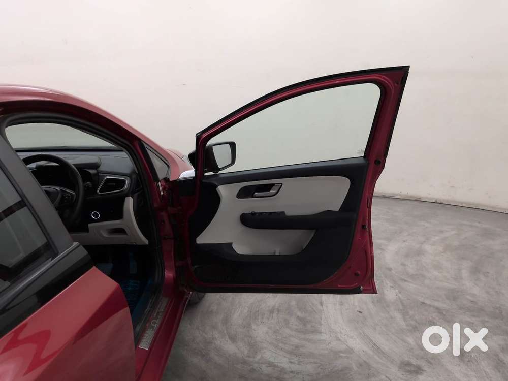 Tata Altroz Xza Petrol, 2024, Petrol