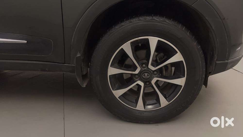 Tata Nexon 1.2 Revotron Xza Plus, 2020, Petrol