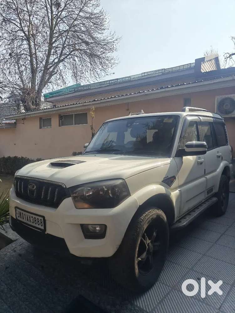 Mahindra Scorpio 4wd S10 2015 Diesel 165000 Km Driven