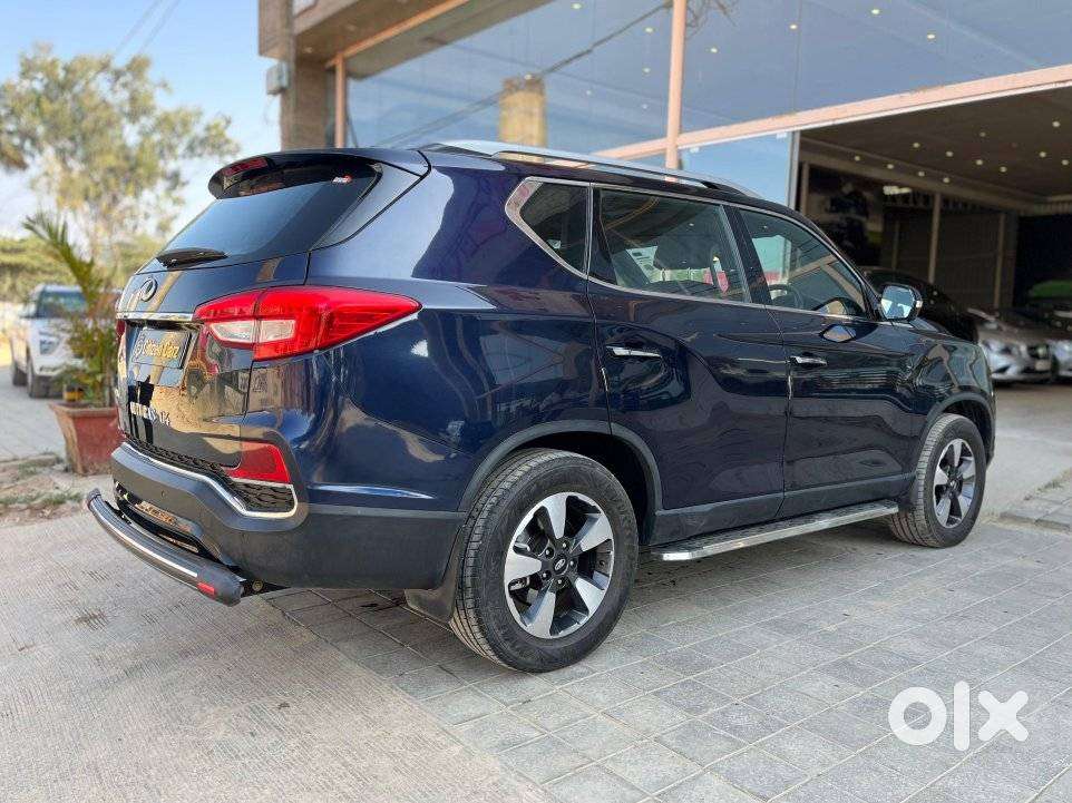 Mahindra Alturas G4 4x2 At, 2022, Diesel
