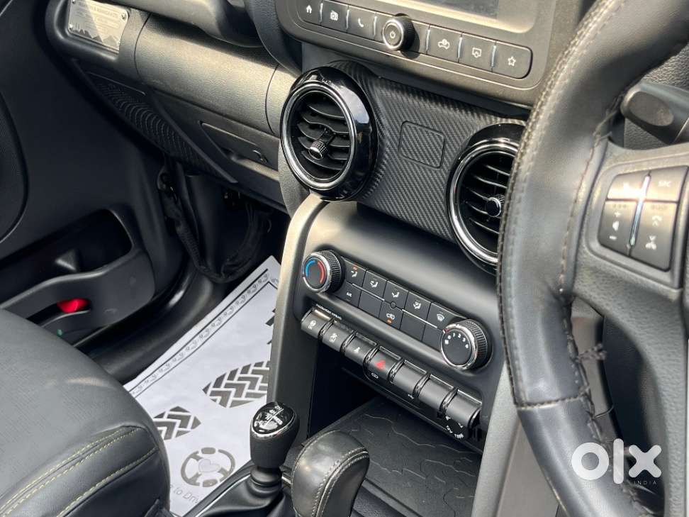 Mahindra Thar Lx 4-str Convertible At, 2021, Petrol