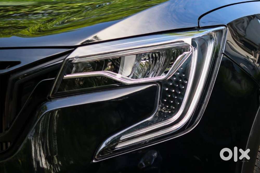 Mahindra Xuv700 2.0 Ax 7 Petrol At Luxury Pack Str, 2024, Petrol