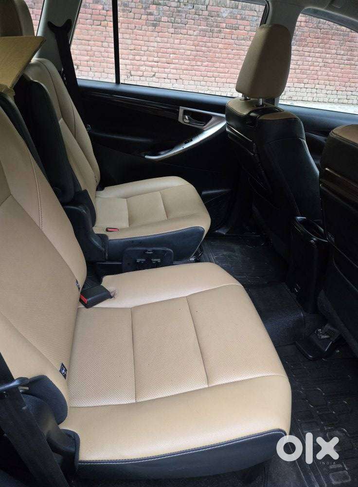 Toyota Innova Crysta Zx 2.4 Diesel 7 Seater, 2021, Diesel