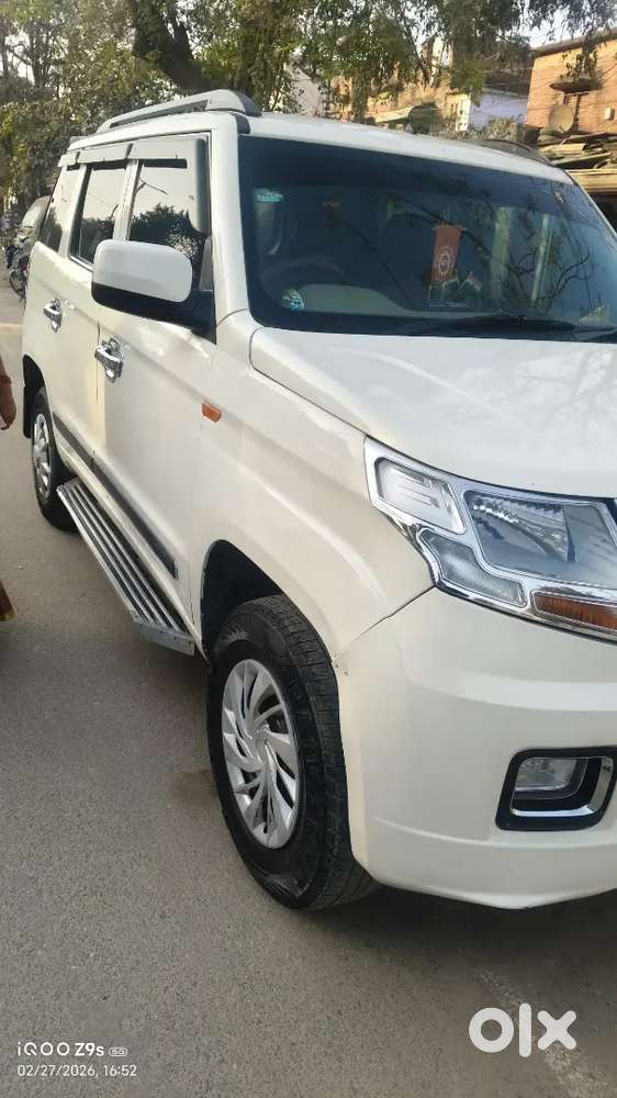 Mahindra Tuv 300 2018