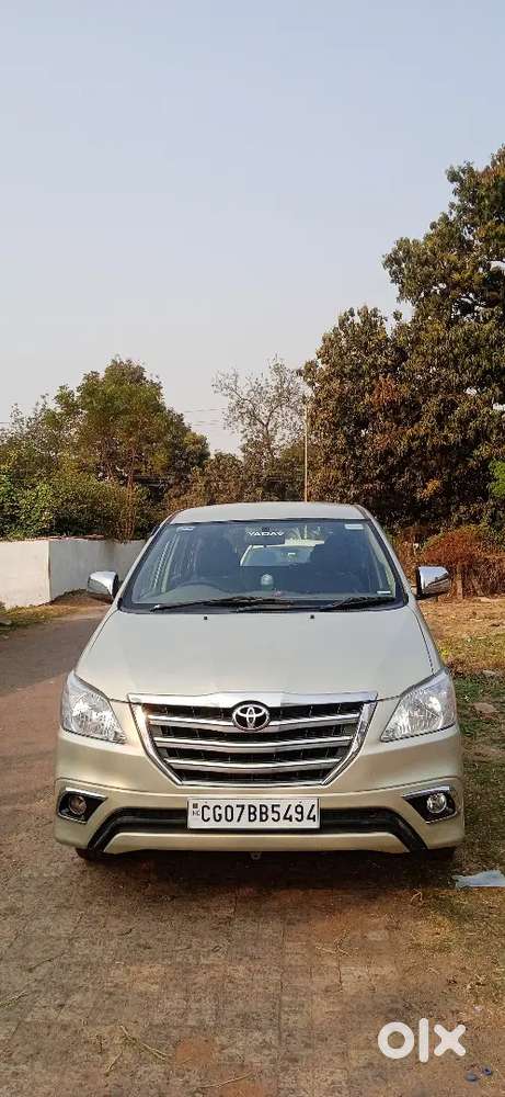 Toyota Innova 2016 Diesel 110000 Km Driven