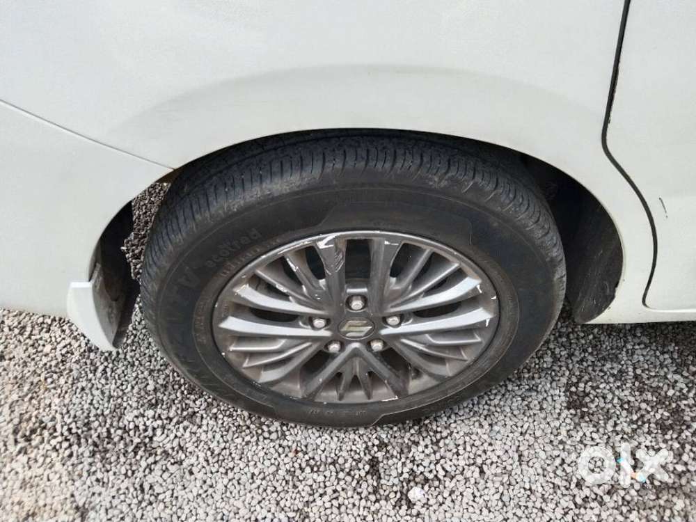 Maruti Suzuki Ertiga Zxi Shvs, 2020, Petrol