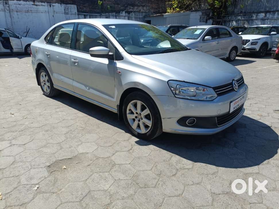 Volkswagen Vento 2010-2013 Petrol Highline, 2011, Petrol