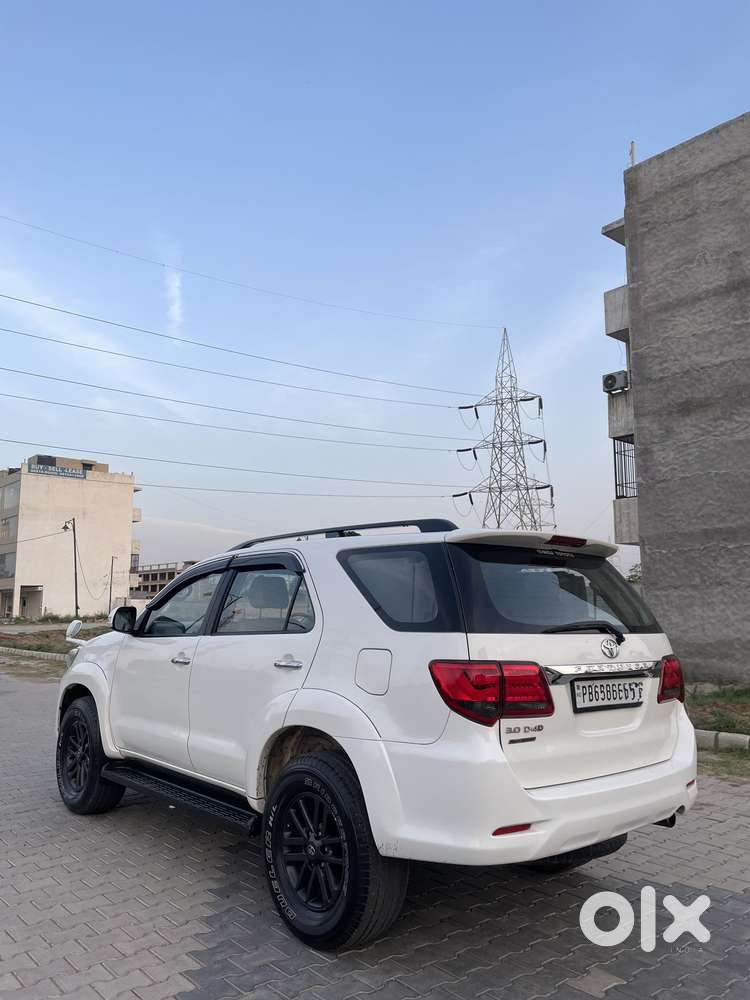 Toyota Fortuner 4x2 At, 2015, Diesel
