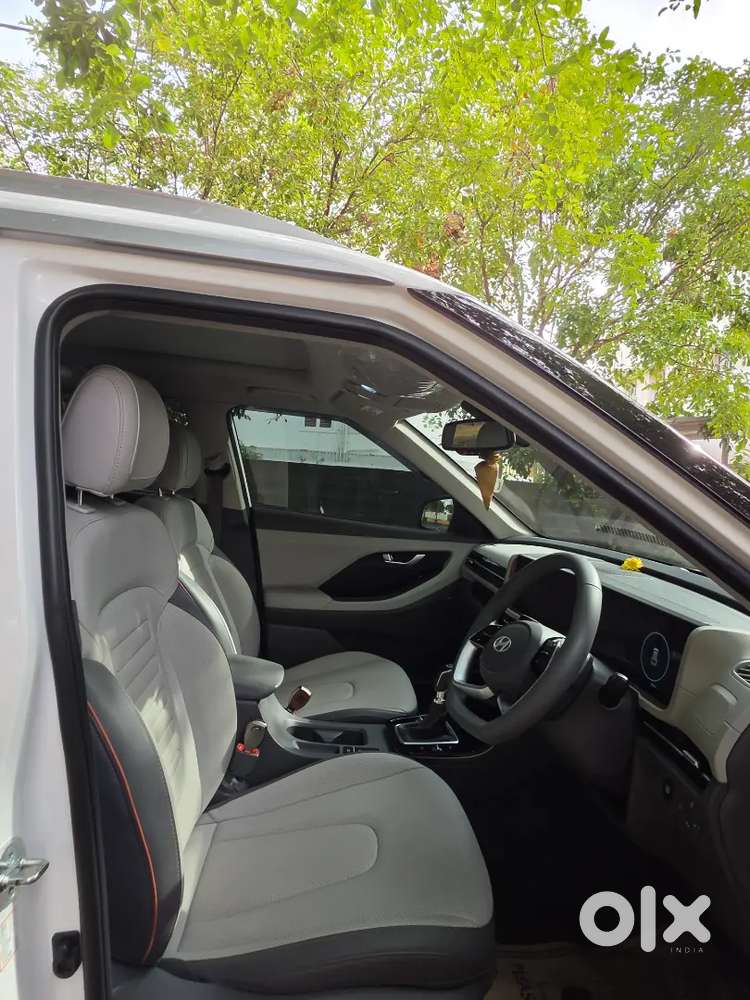 Well Maintained Non Accidental Vechicle All Service Done In Showroom