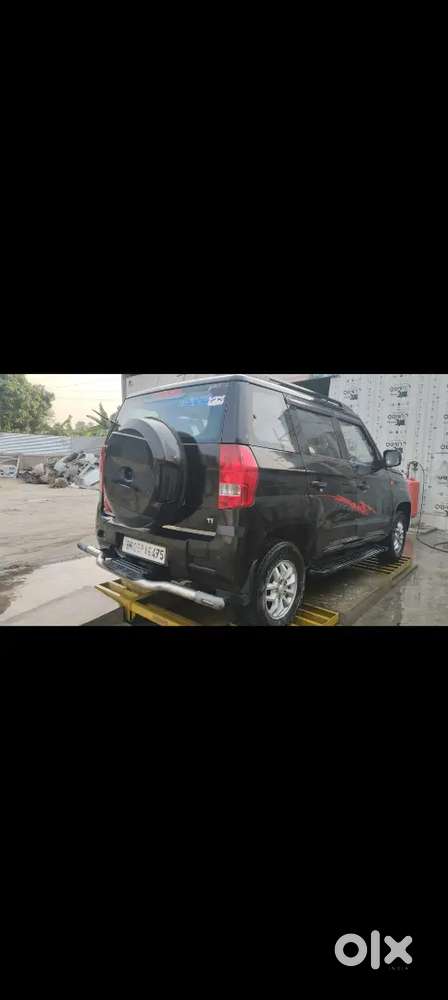 Mahindra Tuv 300 2016
