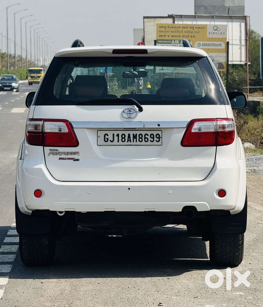 Toyota Fortuner 4x2 Mt 2.8 Diesel, 2011, Diesel