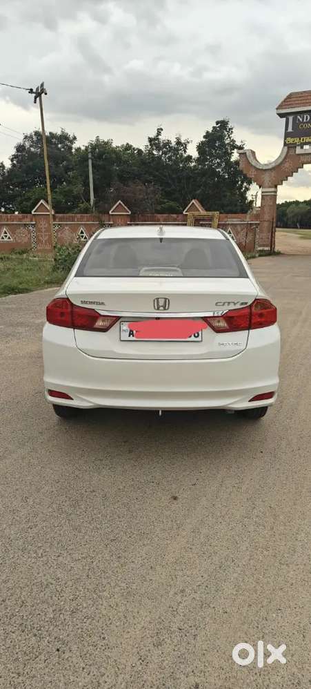 Honda City Vx 2016 Topend With Sunroof