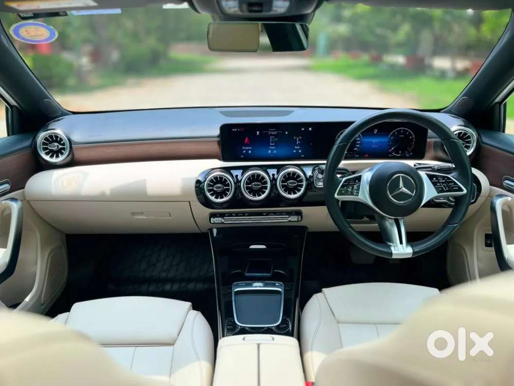 Mercedes-benz A-class Limousine 200, 2023, Petrol