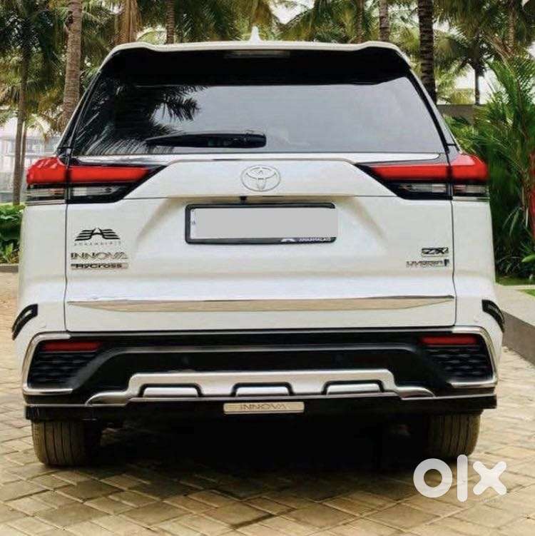 Toyota Innova Hycross 2.0 Zx (o) Hybrid 7 Str, 2026, Petrol