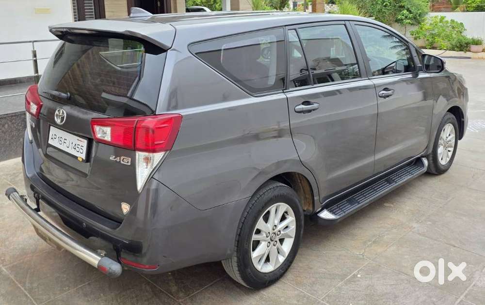 Toyota Innova Crysta 2.4 G Mt 8s, 2018, Diesel