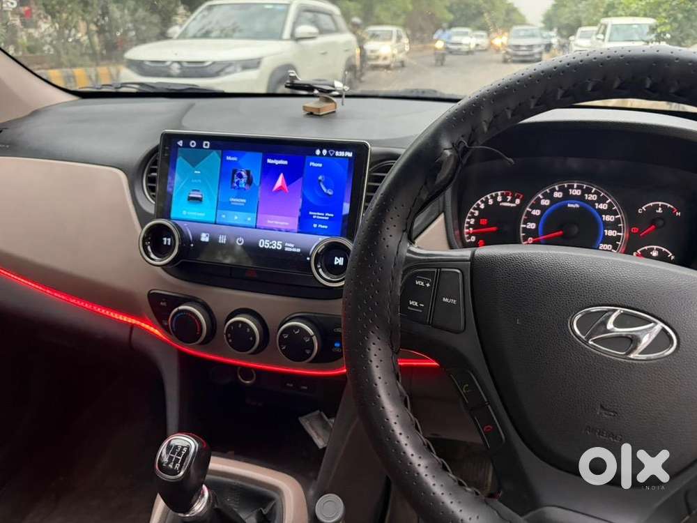 Hyundai Grand I10 2015 Top Model Petrol In Showroom Condition