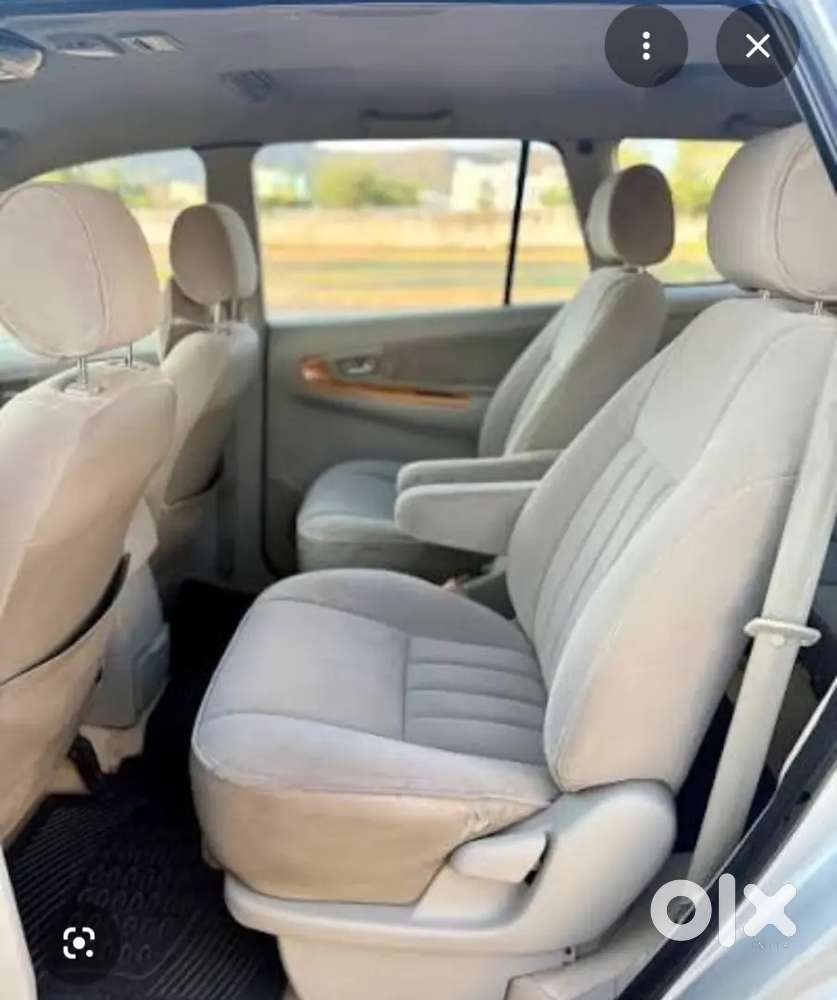 Toyota Innova 2.5 V 2011