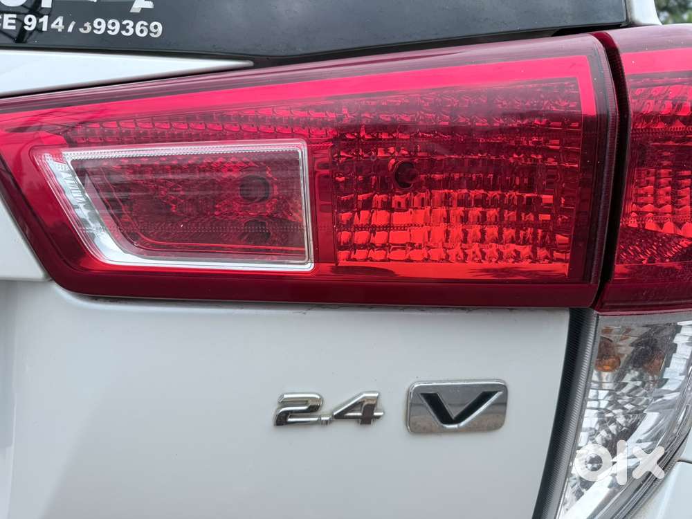 Toyota Innova Crysta 2.4 V 8 Str, 2025, Diesel