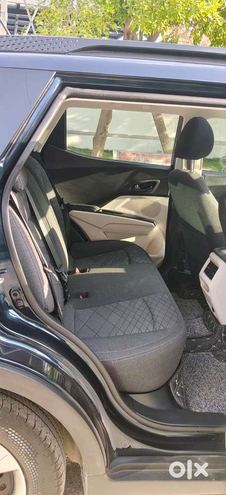 Mahindra Xuv 3xo Mx3, 2024, Petrol