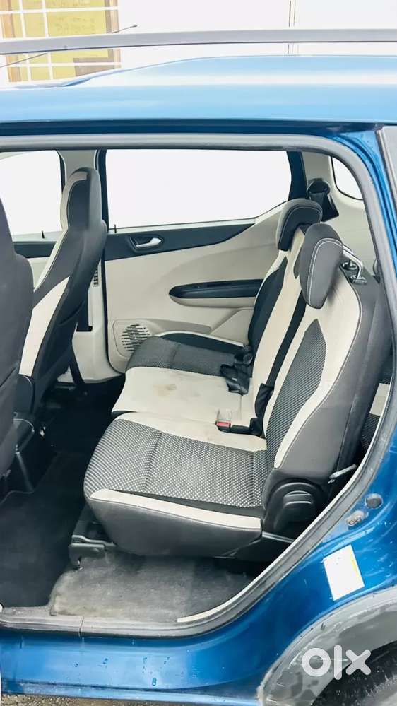Renault Triber Rxz, 2022, Petrol