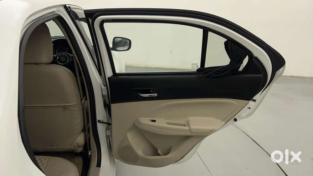 Maruti Suzuki Dzire Vxi Ags, 2023, Petrol