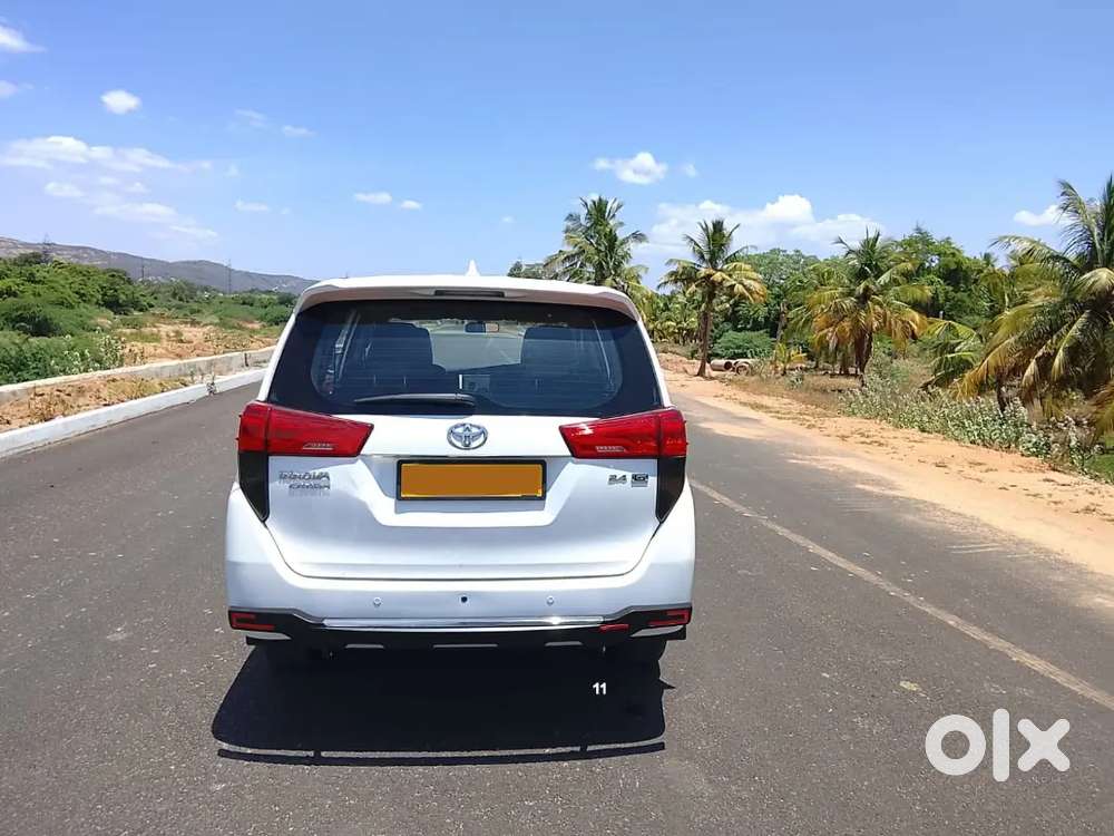 Toyota Innova Crysta 2023
