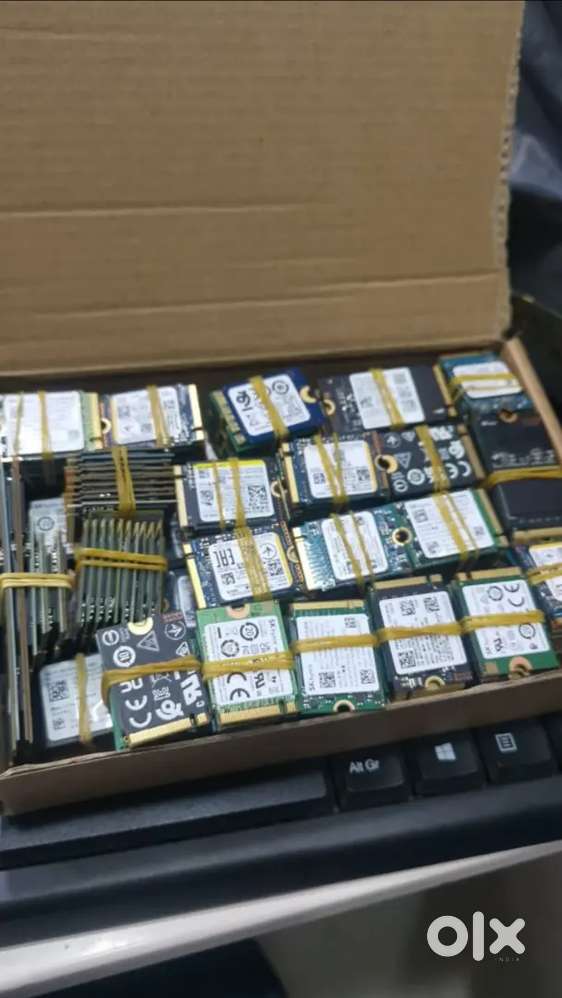 中古】(未使用・未開封品) インテル Boxed づらかっ Core i5 i5-3570  