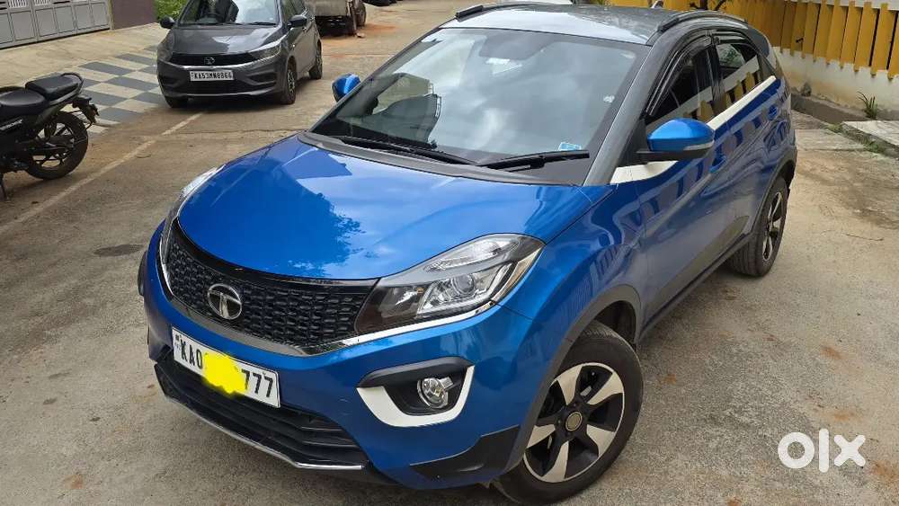 Tata Nexon Xz+ Diesel Manual Blue Grey Jan 2018 Single Driver,