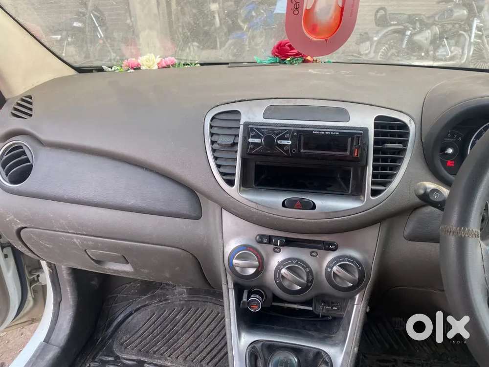 Hyundai I10 2012 Petrol 76689 Km Driven