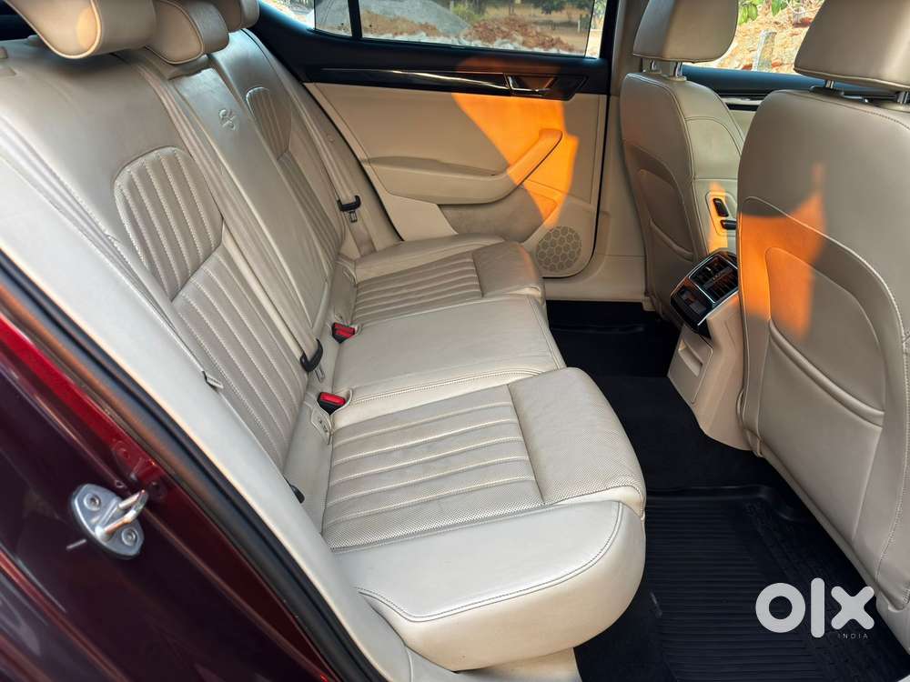 Skoda Superb Lk 1.8 Tsi At, 2016, Petrol