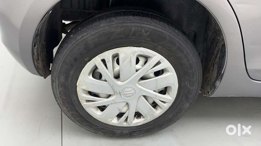 Maruti Suzuki Swift 1.2 Lxi (o), 2017, Petrol