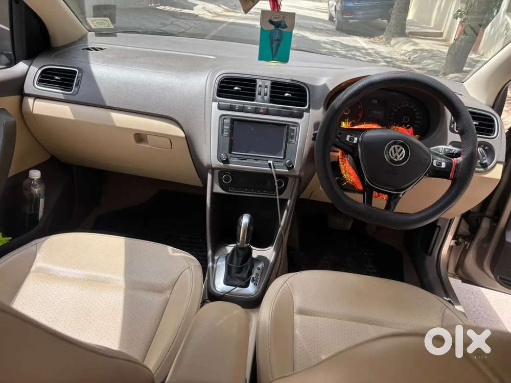 Volkswagen Vento 1.2 Tsi Highline At, 2017, Petrol