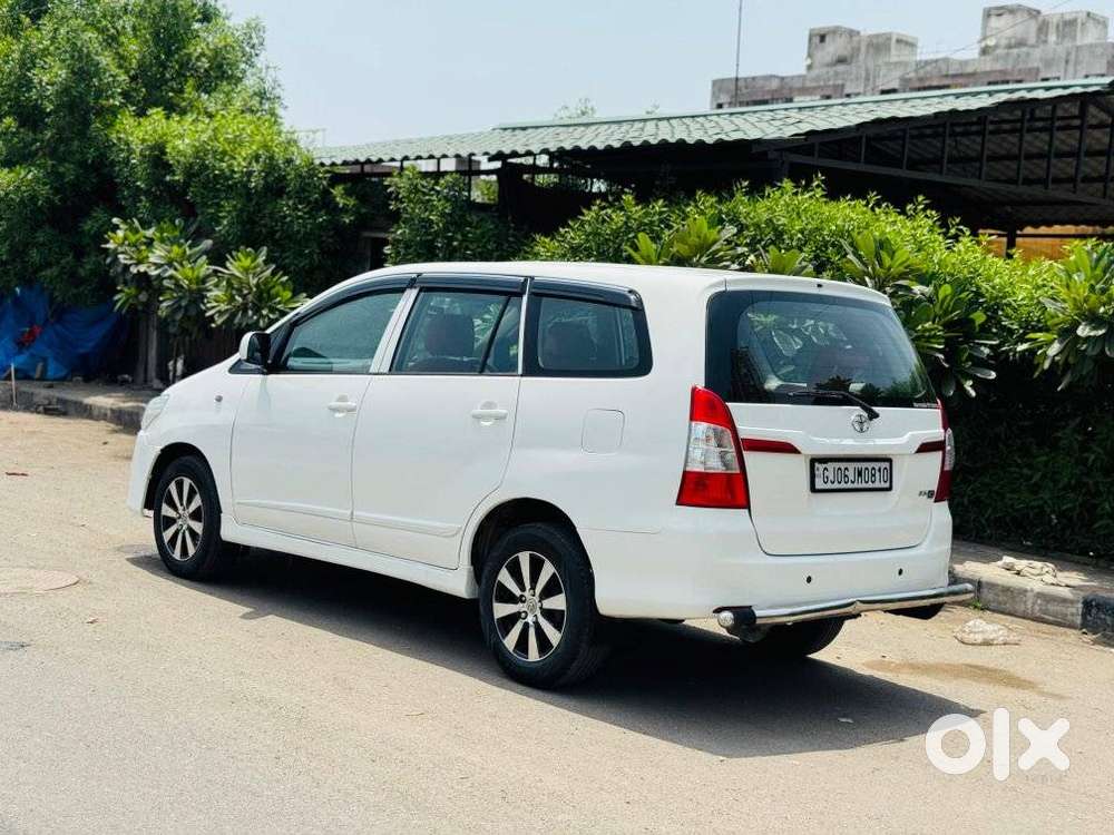 Toyota Innova 2.5 G (diesel) 8 Seater, 2015, Diesel