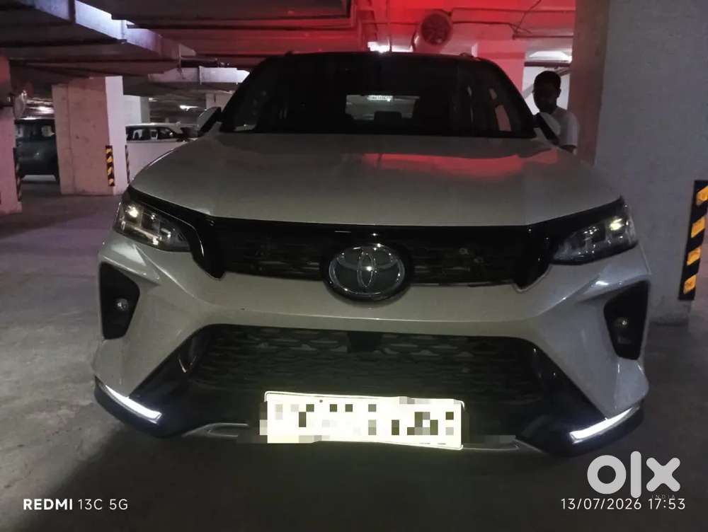 Toyota Fortuner Legender 2024